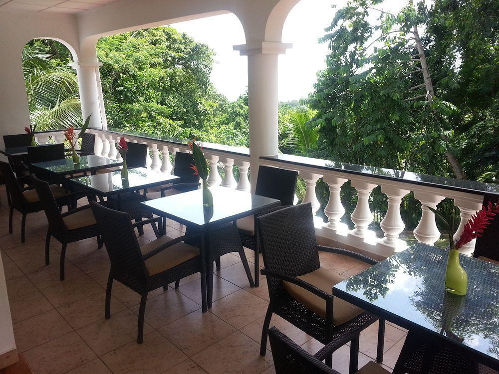 Albizia Lodge Green Estate Pointe Au Sel Екстер'єр фото